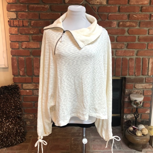 Peace Love World Top Tagged M/L Cream Sweater Top Tie Cuffs Zip Neck Accent - Picture 2 of 6